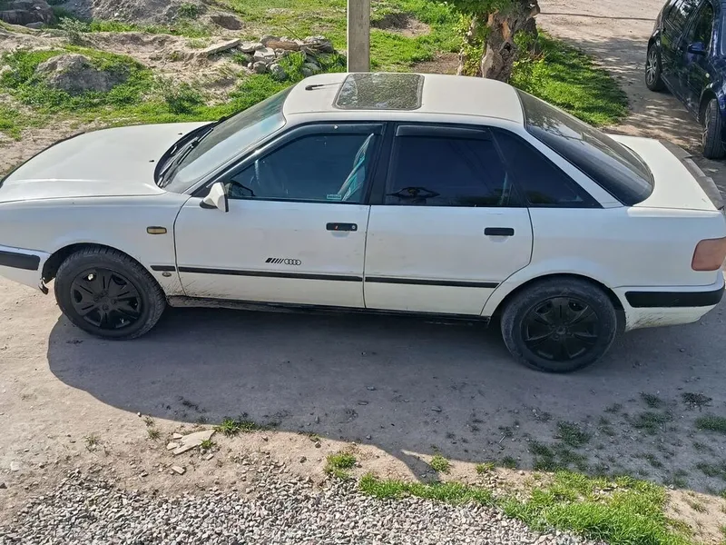 Audi 80
