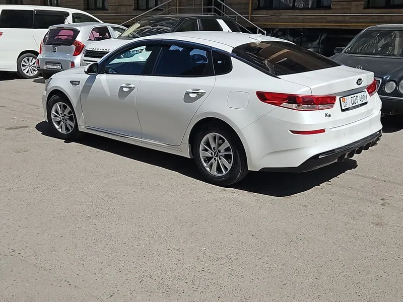 Kia K5