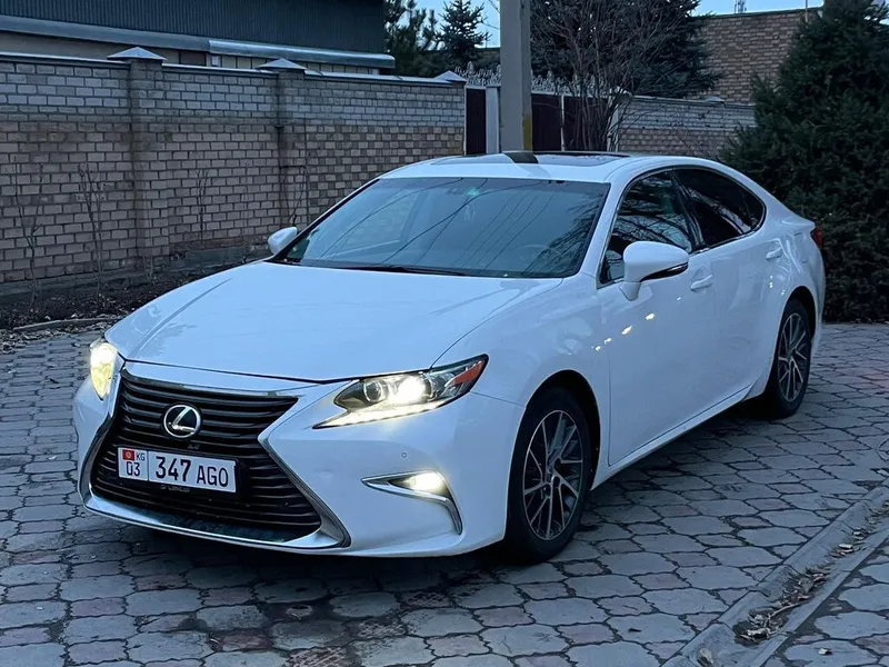 Lexus ES
