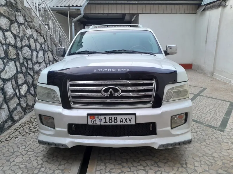 Infiniti QX56