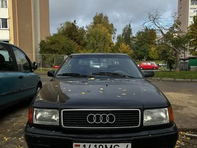 Audi 100