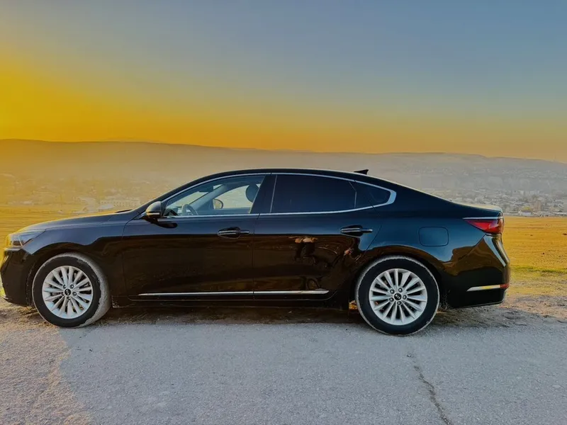 Kia Cadenza
