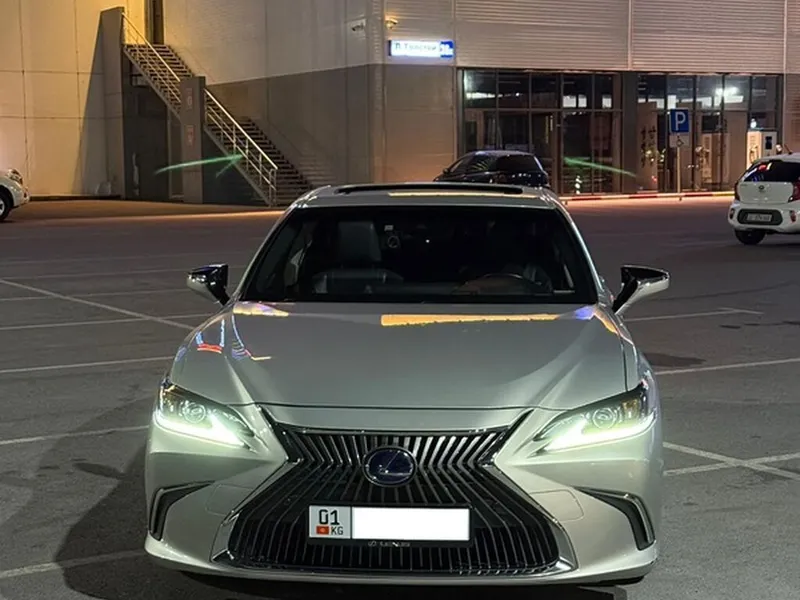 Lexus ES