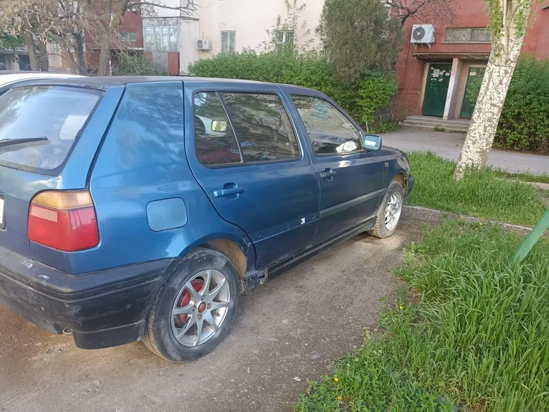 Volkswagen Golf