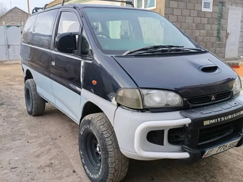 Mitsubishi Delica