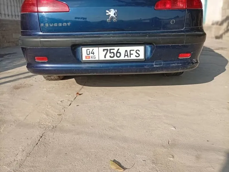 Peugeot 607