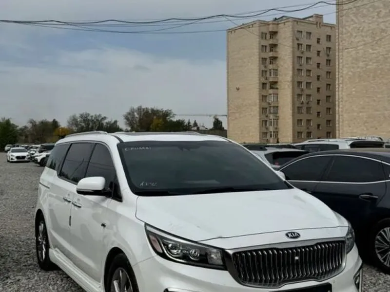 Kia Carnival