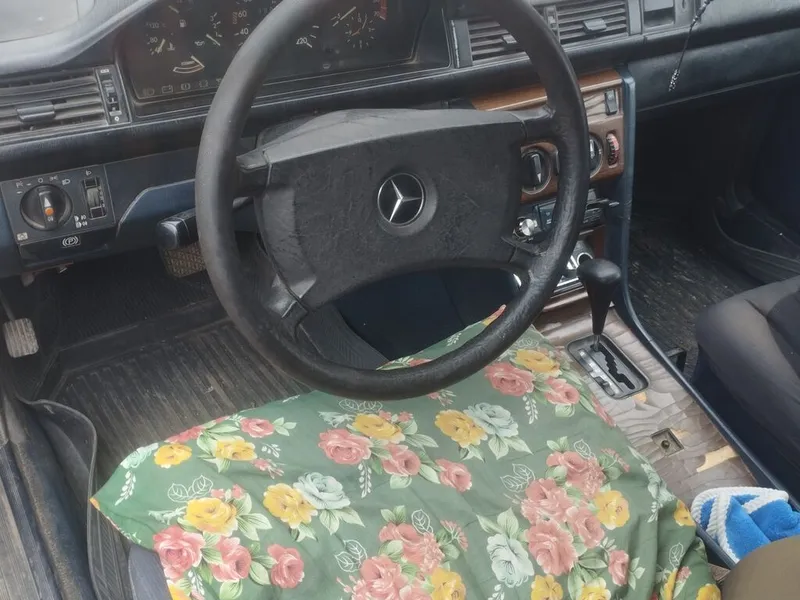 MercedesBenz W124