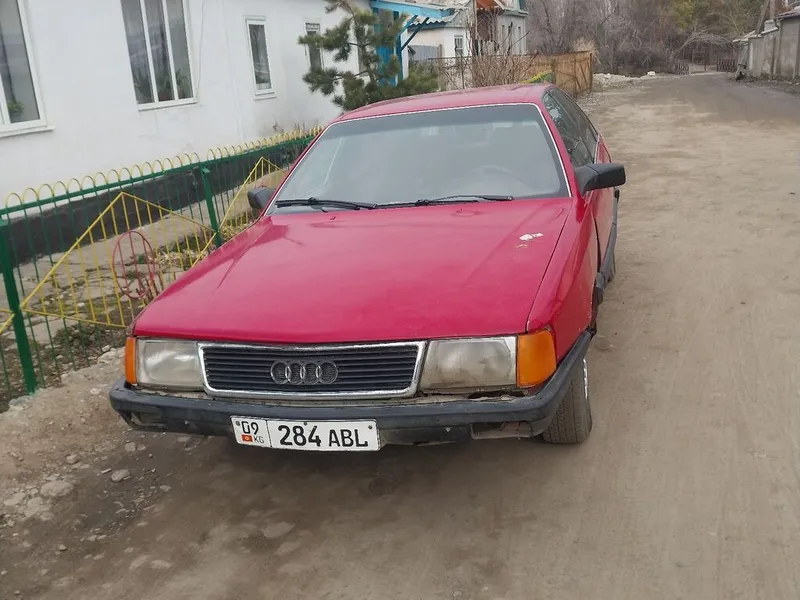 Audi 100