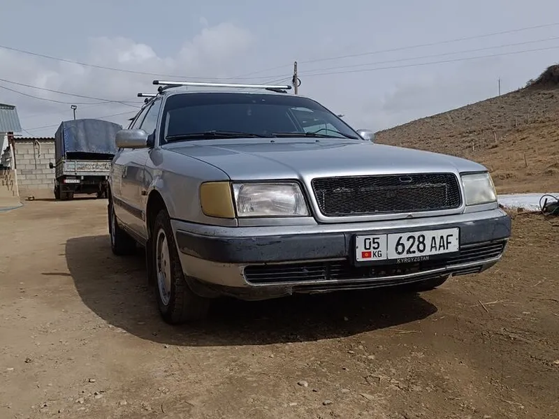 Audi 100