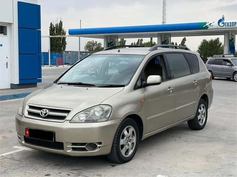Toyota Avensis Verso