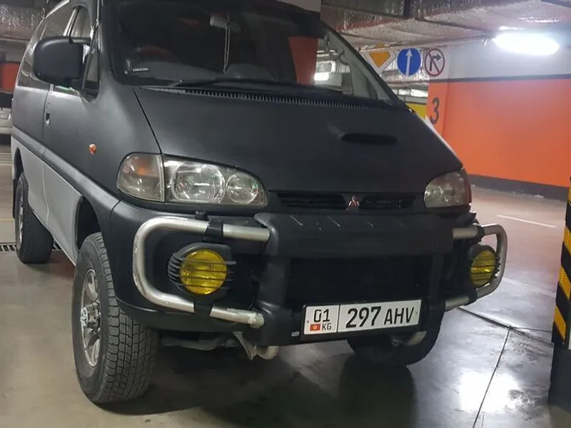Mitsubishi Delica