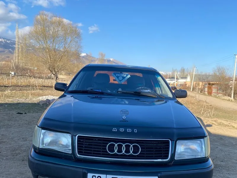 Audi 100