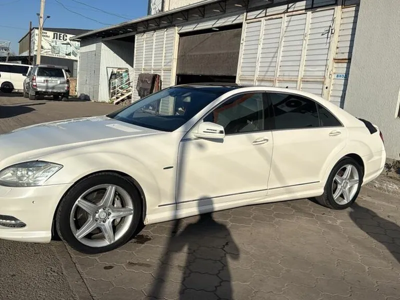 MercedesBenz S-Class