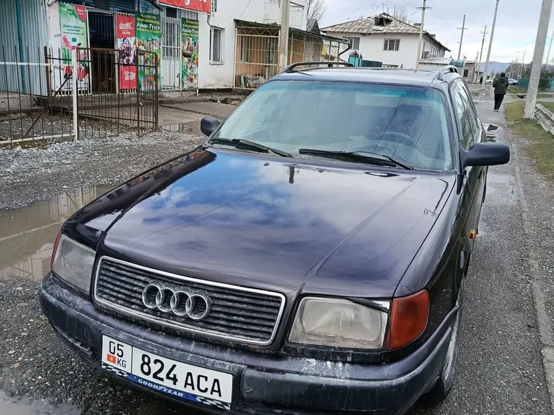 Audi 100