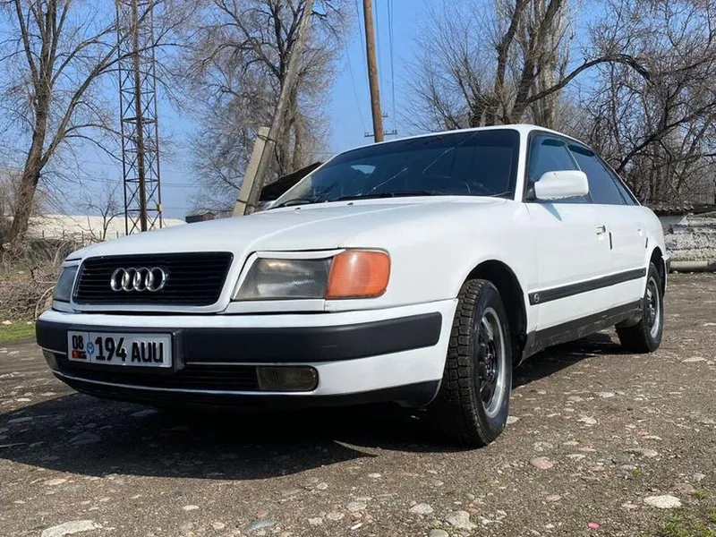 Audi 100