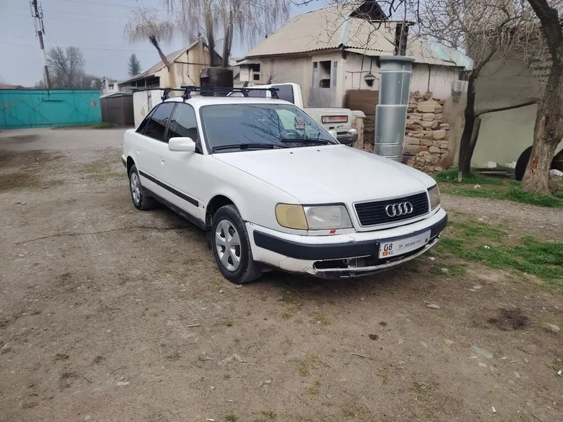 Audi 100