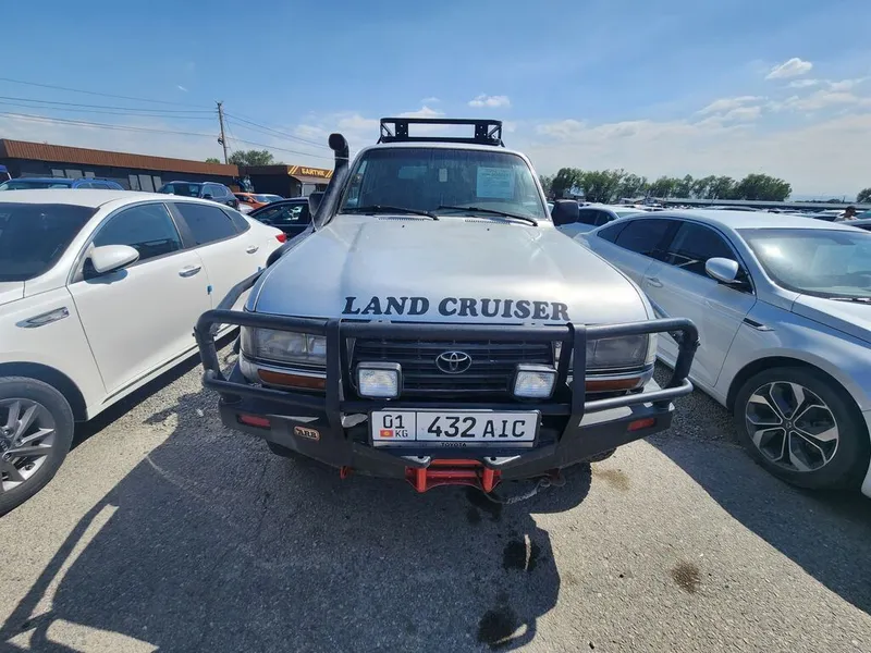 Toyota Land Cruiser