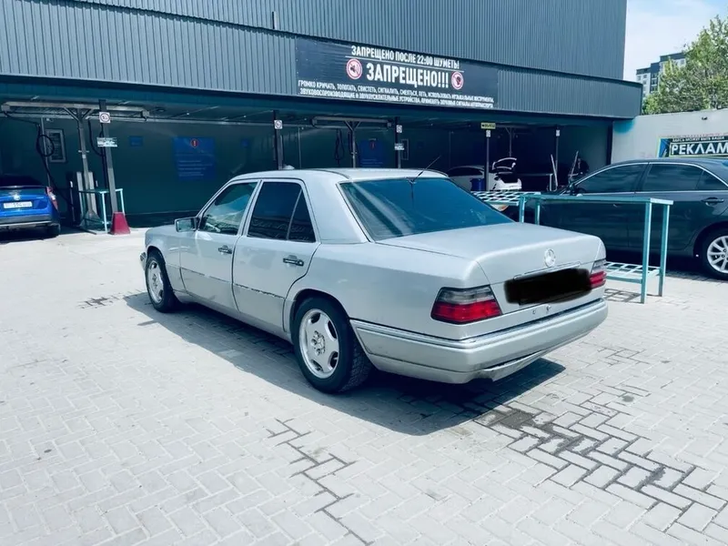 MercedesBenz W124