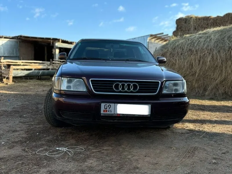 Audi 100