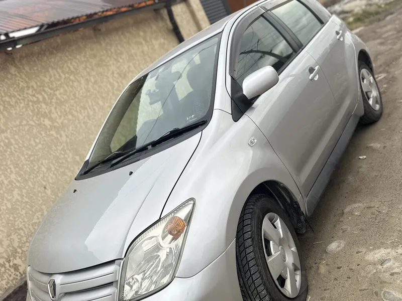 Toyota Ist