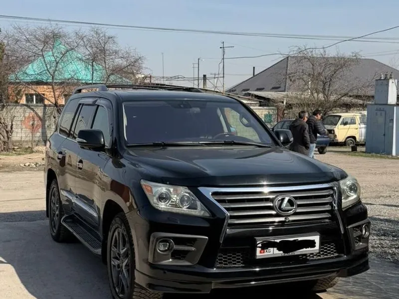 Lexus LX