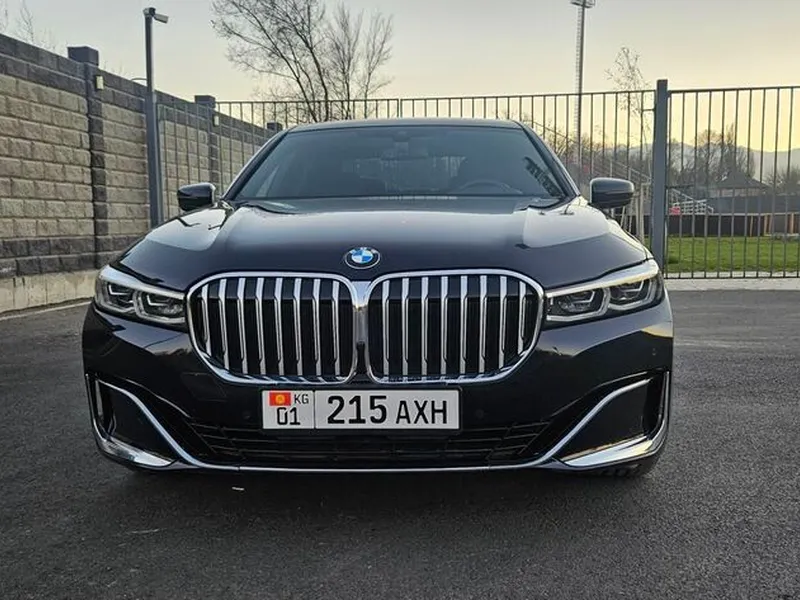 BMW 740