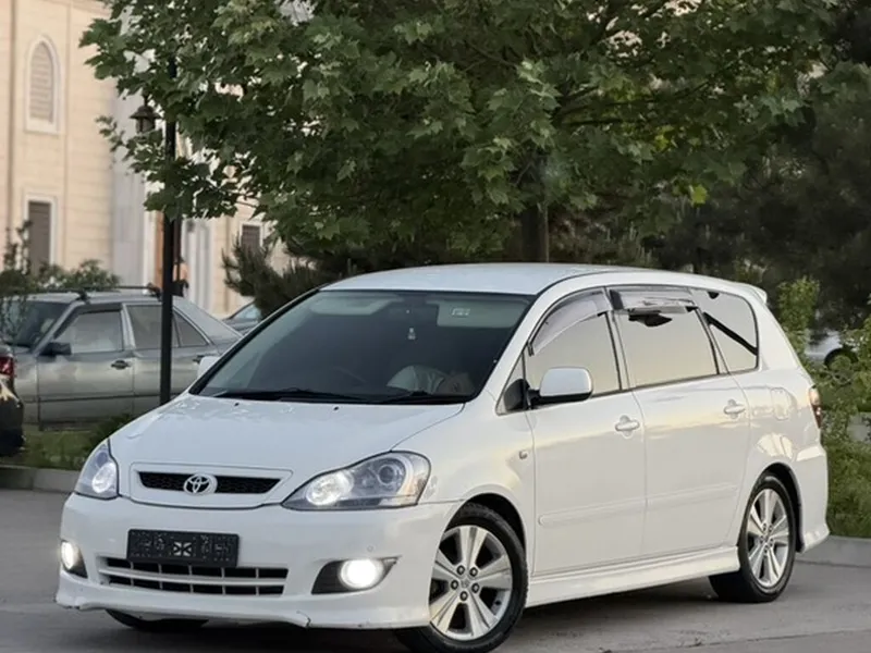 Toyota Ipsum