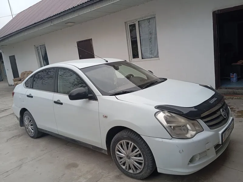 Nissan Almera