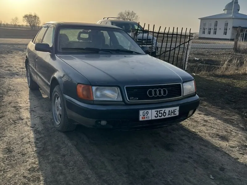 Audi 100