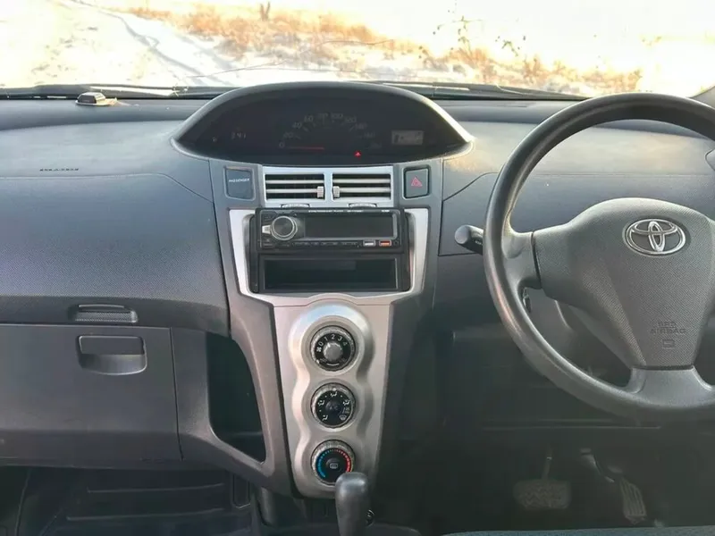 Toyota Vitz / Platz / Yaris / Echo