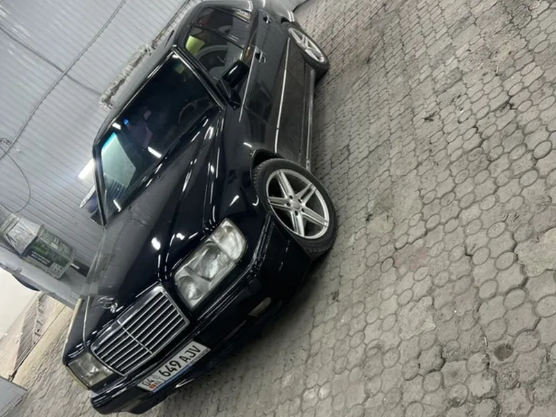 MercedesBenz W124