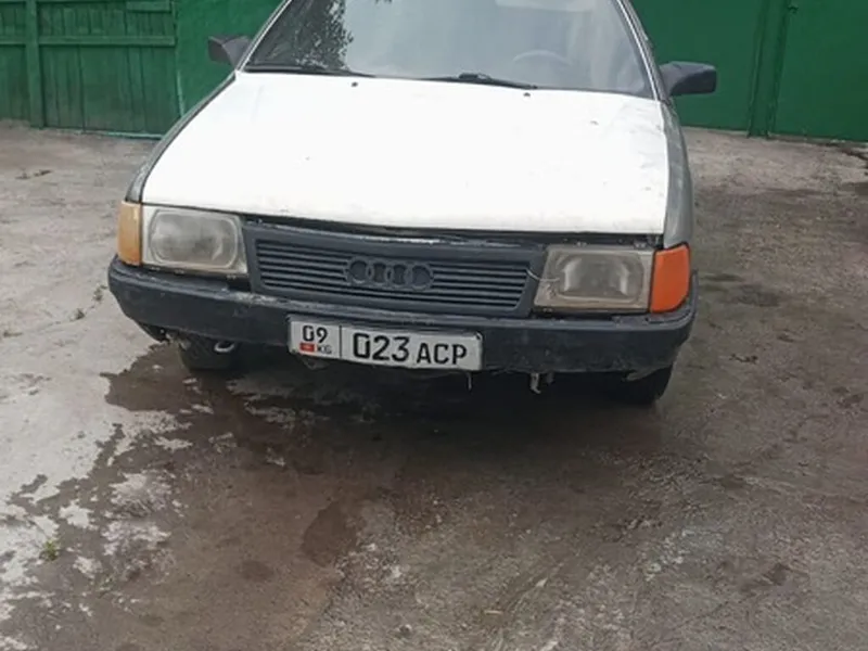 Audi 100
