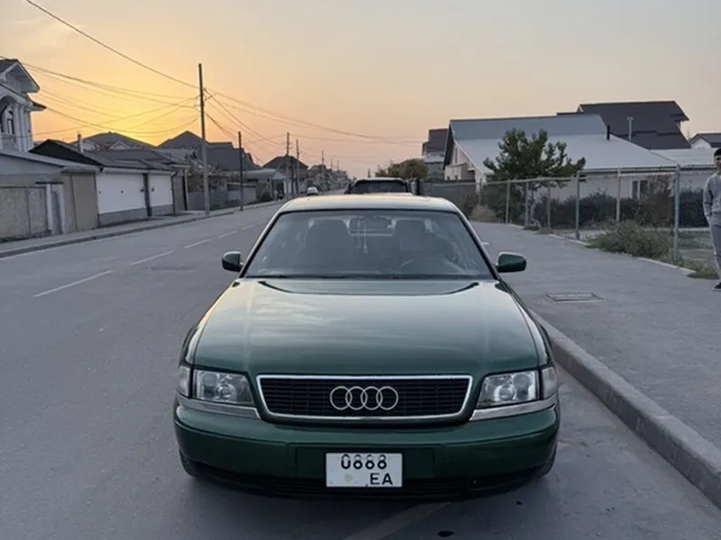 Audi A8