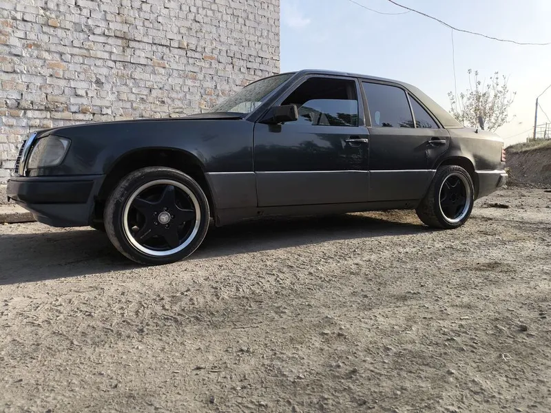 MercedesBenz W124
