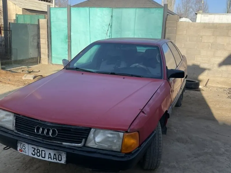 Audi 100