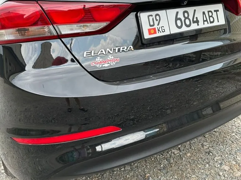 Hyundai Elantra