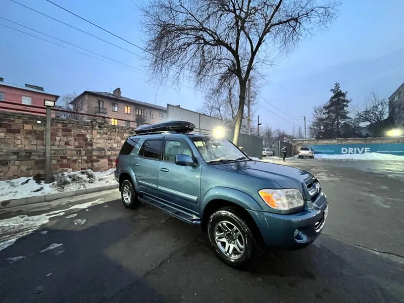 Toyota Sequoia