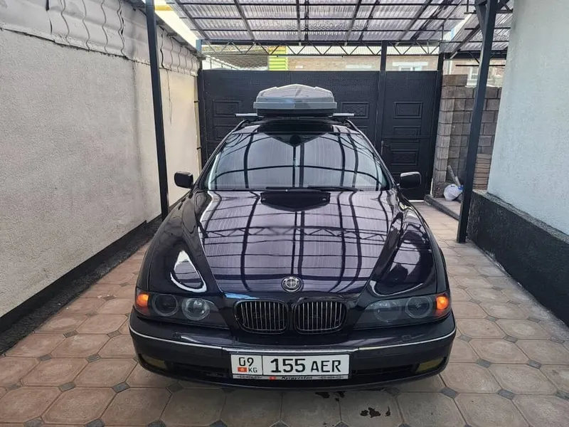 BMW 525