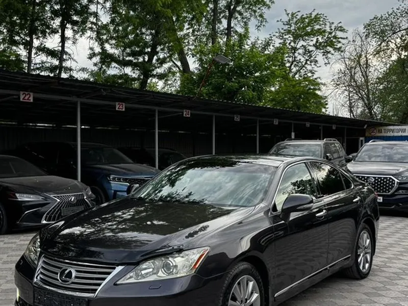 Lexus ES