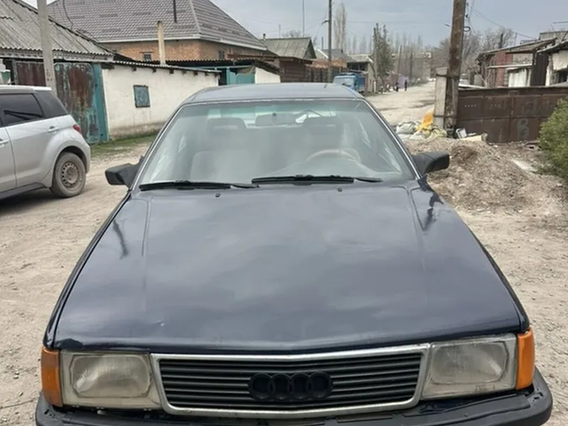 Audi 100