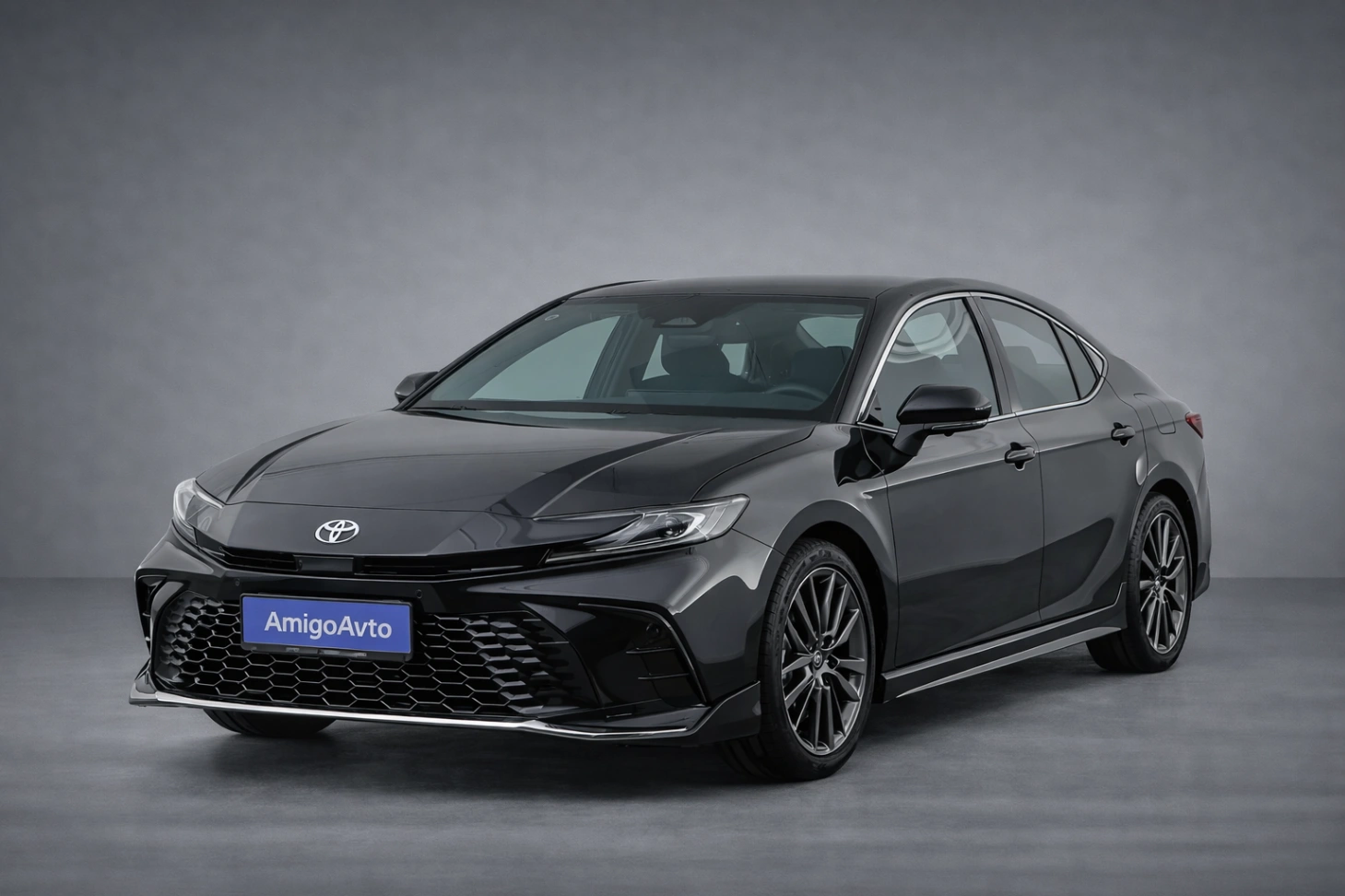 Toyota Camry 2026 — фото 1