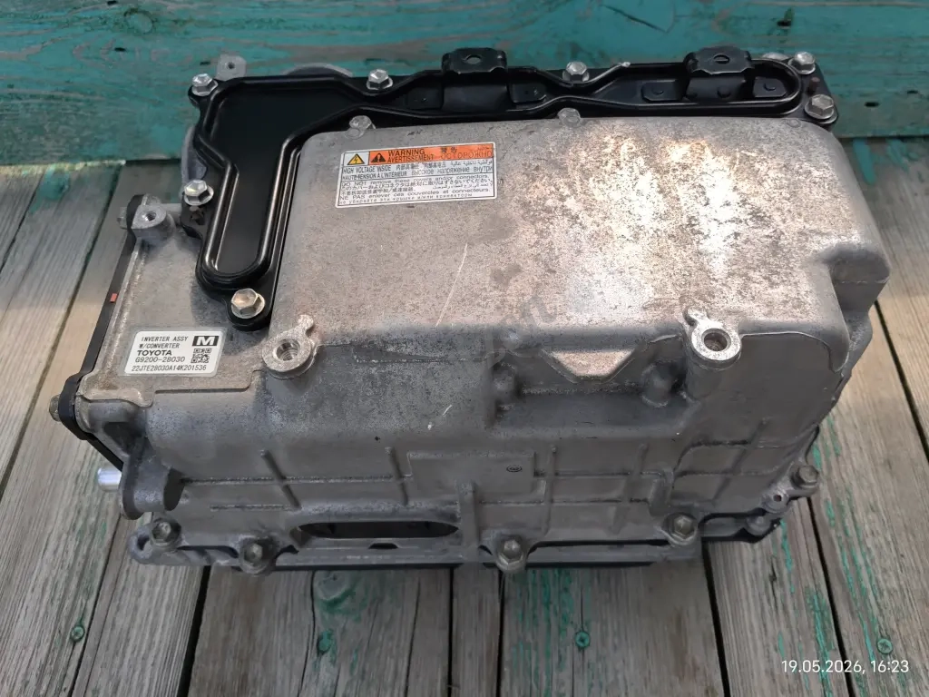 Инвертор TOYOTA Prius 30,40,41, Noax, Voxy, Lexus CT200