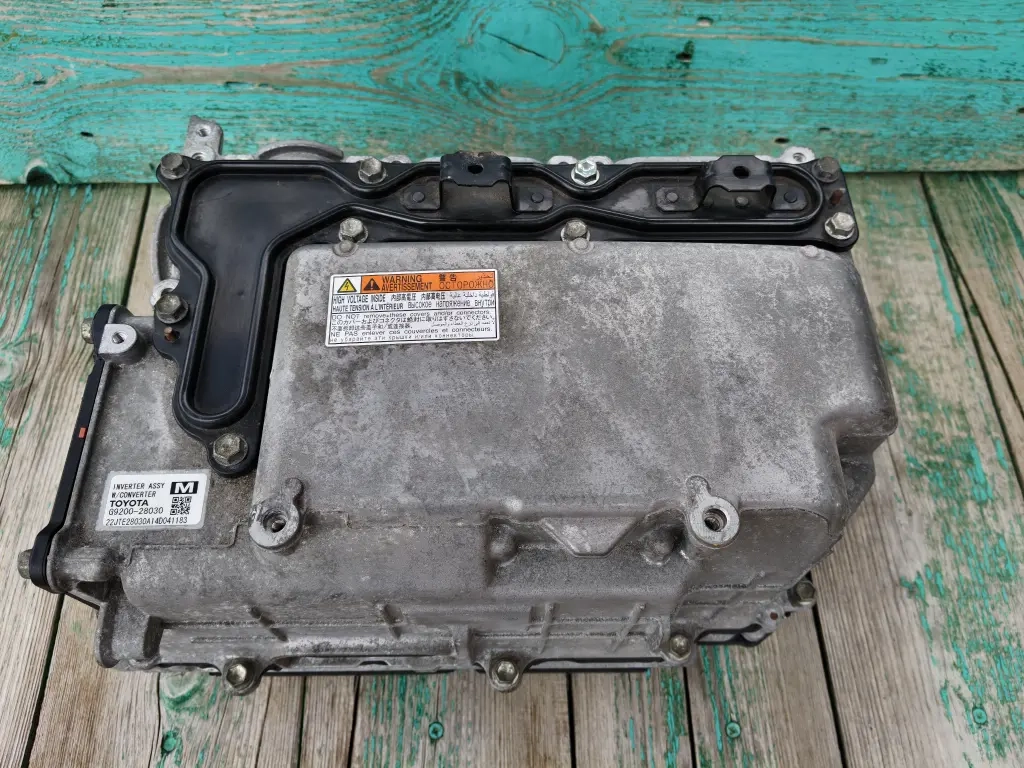 Инвертор G9200-47230 Toyota Prius