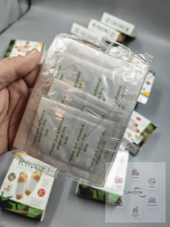 детоксикационныe пластырей для стоп Kinoki Cleansing Detox Foot Pads