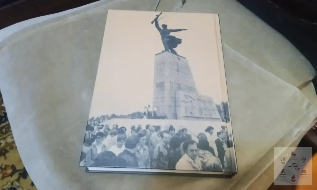 Книга Московская битва в хронике фактов и событий ( 2004 )