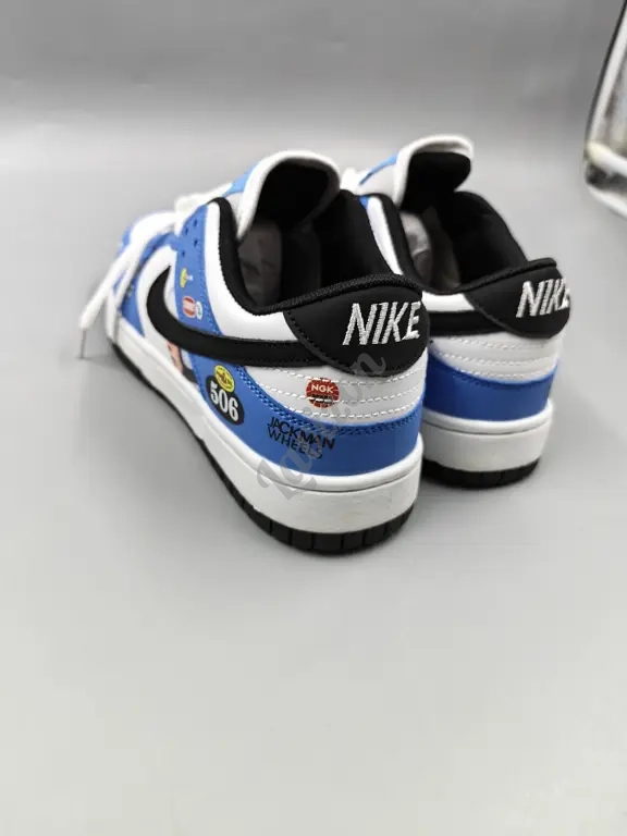 кроссовки Nike 41 25.5см