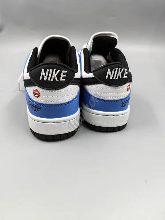 кроссовки Nike 41 25.5см