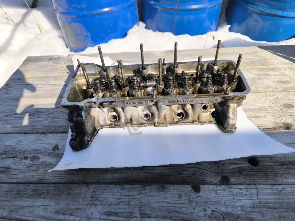 Головка блока цилиндров 8 клапанный Шевроле niva
