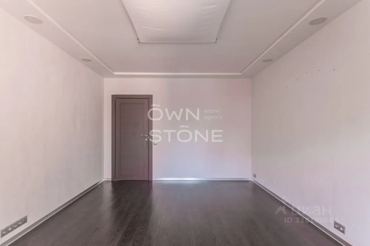 6-комнатная, 330 м² — 400 000 ₽/мес